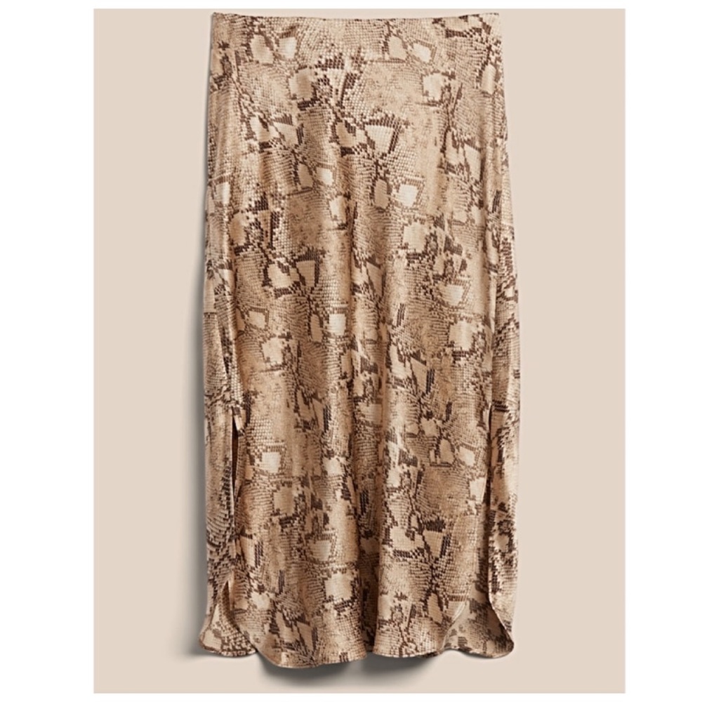 🖤NWTS-$150 BANANA REPUBLIC Silk Bliss Snakeskin Skirt S *Washable!* Nice - Picture 4 of 10
